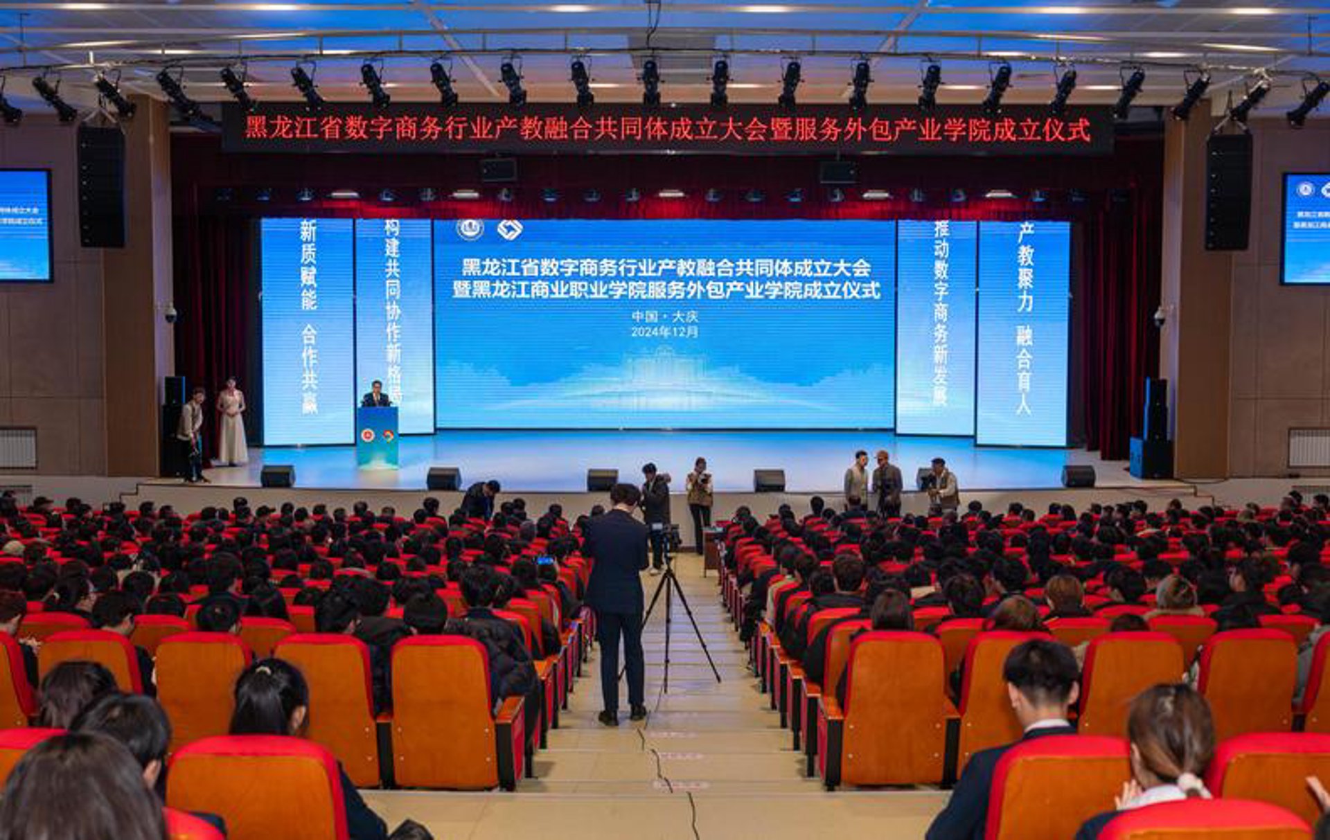美工运营班的春天：设计新知与实战经验交织